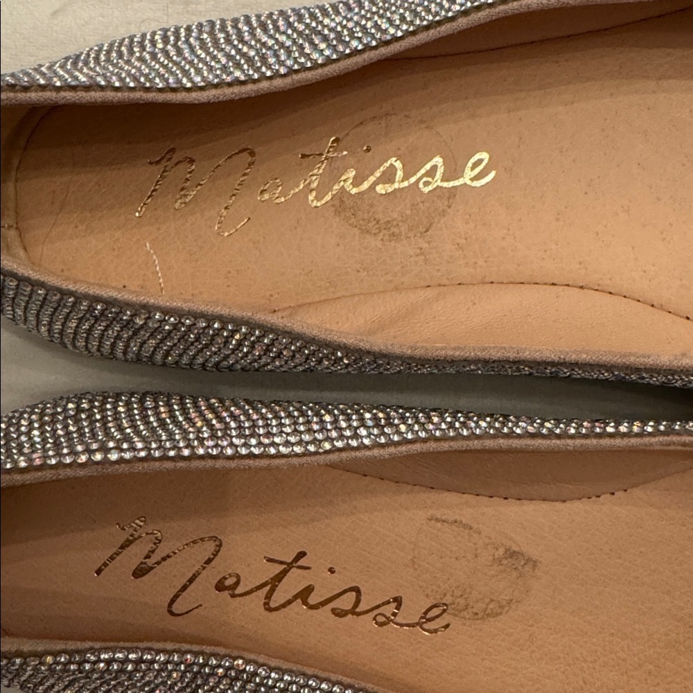 Matisse Roxy Glittering Silver Flats with Bow, sz 8 - Picture 7 of 8